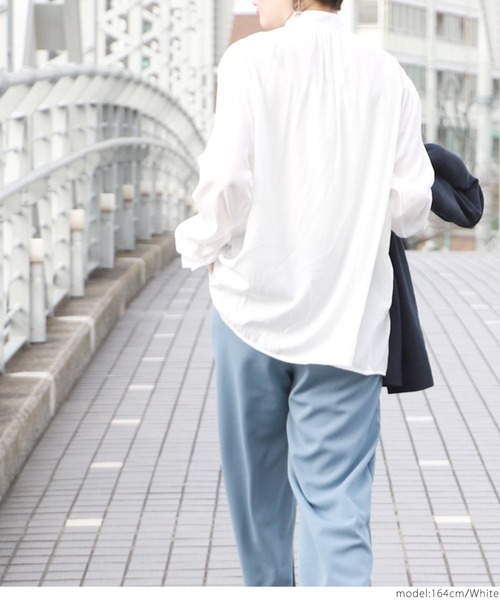 coca（coca）（コカ）の「ギャザーネックとろみブラウス（シャツ/ブラウス・レディース・グレー系その他/ホワイト/ブラック/マスタード/パープル・ONE SIZE）」の10枚目の写真