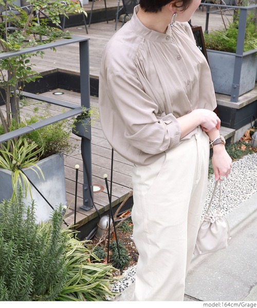 coca（coca）（コカ）の「ギャザーネックとろみブラウス（シャツ/ブラウス・レディース・グレー系その他/ホワイト/ブラック/マスタード/パープル・ONE SIZE）」の17枚目の写真