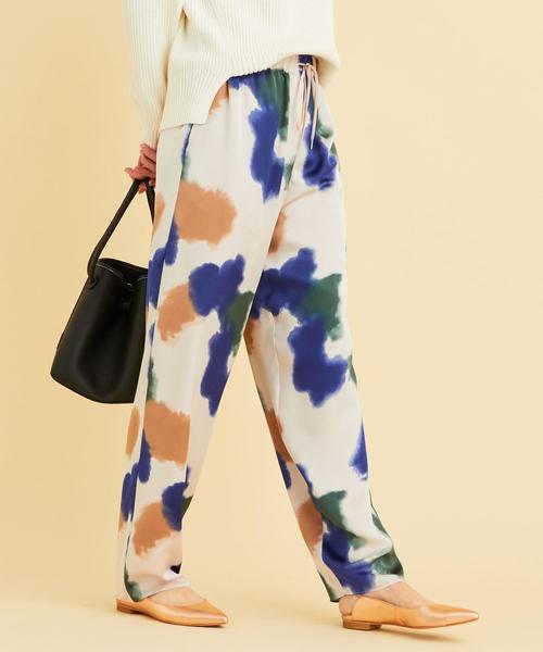 BEAUTY&YOUTH UNITED ARROWS(ビューティーアンドユースユナイテッドアローズ)の「BY∴ ハンドペイント風プリント イージーパンツ -ウォッシャブル-(その他パンツ・レディース・ナチュラル/ホワイト・MEDIUM/SMALL)」の4枚目の写真