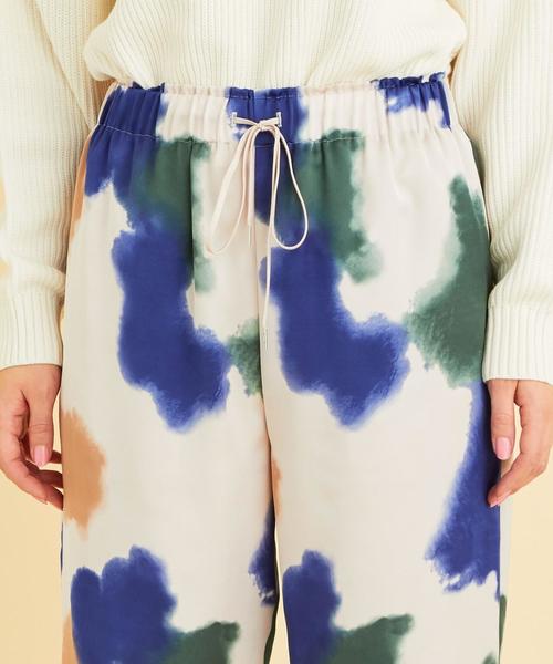 BEAUTY&YOUTH UNITED ARROWS(ビューティーアンドユースユナイテッドアローズ)の「BY∴ ハンドペイント風プリント イージーパンツ -ウォッシャブル-(その他パンツ・レディース・ナチュラル/ホワイト・MEDIUM/SMALL)」の10枚目の写真