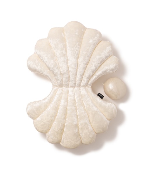 Francfranc（フランフラン）の「シェリル パール クッション 330×405