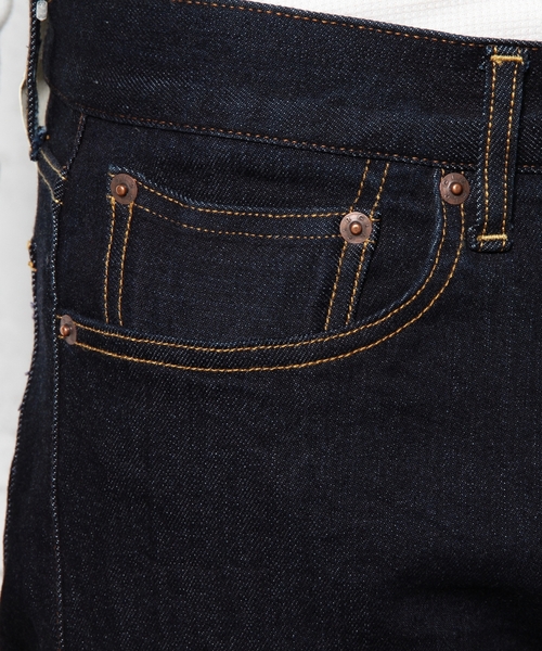 green label relaxing（グリーンレーベルリラクシング）の「◎SLIM 825TAPER デニムパンツ 5P（デニムパンツ・メンズ・ネイビー・33inch/31inch/30inch/34inch/32inch/29inch）」の2枚目の写真