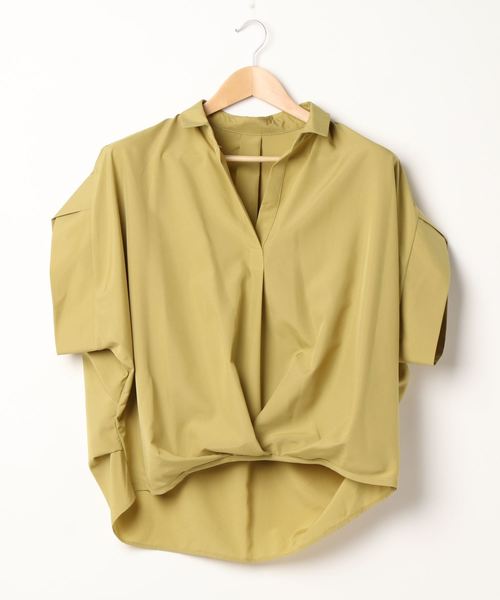 INTERPLANET（インタープラネット）の「シルキーサテン半袖タックシャツ（シャツ/ブラウス・レディース・ネイビー/オフホワイト/マスタード/レンガ・FREE）」の8枚目の写真