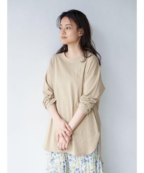 AMERICAN HOLIC（アメリカンホリック）の「前後差裾ラウンドカットチュニック　＊〇（Tシャツ/カットソー・レディース・ベージュ/ネイビー/オフホワイト/サックスブルー/ラベンダー・M/L）」の7枚目の写真