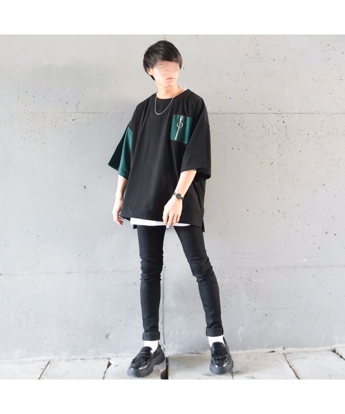 MinoriTY（マイノリティ）の「【コラボ「MinroriTY × ファッションインフルエンサー こーせ」】ツートーンリングジップポケットビッグシルエットTシャツ（Tシャツ/カットソー・メンズ・グリーン系その他/ブラック×グリーン/ブラック系その他/ブラウン系その他・L/M）」の7枚目の写真