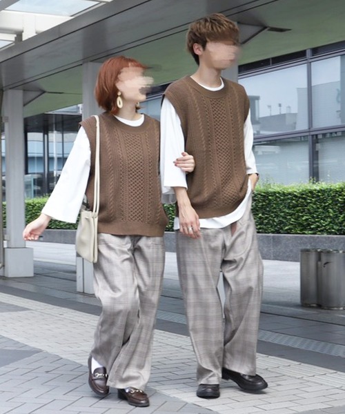 PairPair（ペアペア）の「クルーネックルーズベスト(ユニセックス)（ベスト・メンズ・ライトベージュ/ライトカーキ/ブラウン・LARGE/MEDIUM）」の4枚目の写真