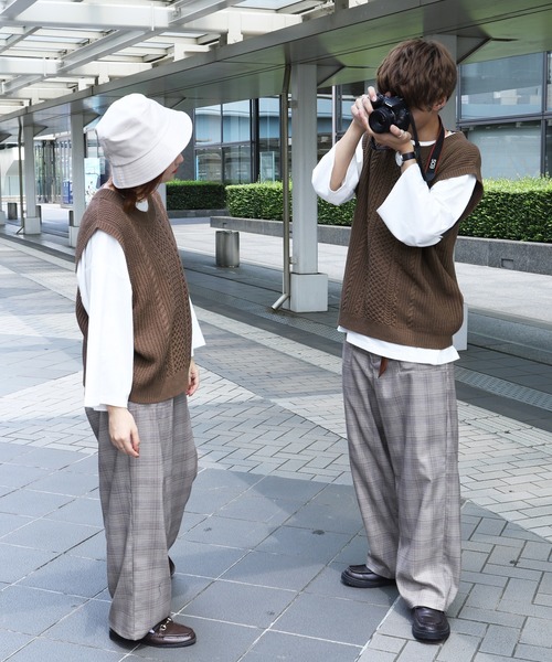 PairPair（ペアペア）の「クルーネックルーズベスト(ユニセックス)（ベスト・メンズ・ライトベージュ/ライトカーキ/ブラウン・LARGE/MEDIUM）」の5枚目の写真