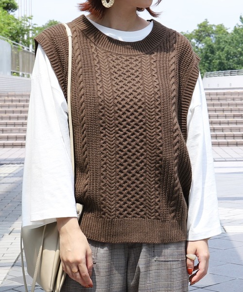 PairPair（ペアペア）の「クルーネックルーズベスト(ユニセックス)（ベスト・メンズ・ライトベージュ/ライトカーキ/ブラウン・LARGE/MEDIUM）」の7枚目の写真