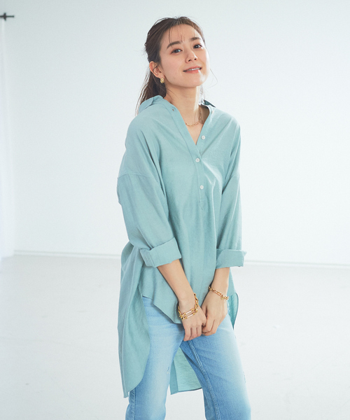 Rouge vif Anna(ルージュヴィフアンナ)の「【WEB&一部店舗限定】カールマイヤーバックスリットシャツ(シャツ/ブラウス・レディース・ホワイト/ベージュ/グリーン・フリー)」の3枚目の写真