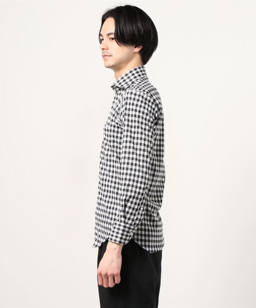 Perfect Suit FActory(パーフェクトスーツファクトリー)の「【完全ノーアイロン】長袖アイシャツ ブロックチェック ブラック/ネイビー(ビジネスシャツ・メンズ・ブラック/ネイビー・首回り37cm-裄丈80cm/首回り39cm-裄丈80cm/首回り39cm-裄丈82cm/首回り41cm-裄丈82cm/首回り41cm-裄丈84cm/首回り43cm-裄丈86cm/首回り45cm-裄丈86cm)」の6枚目の写真