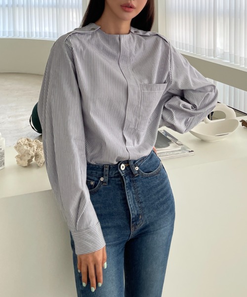 ABITOKYO（アビトーキョー）の「センタースリットサイドボタンデザインBIGシルエットブラウス（シャツ/ブラウス・レディース・グレー系その他/ブルー系その他・FREE）」の3枚目の写真
