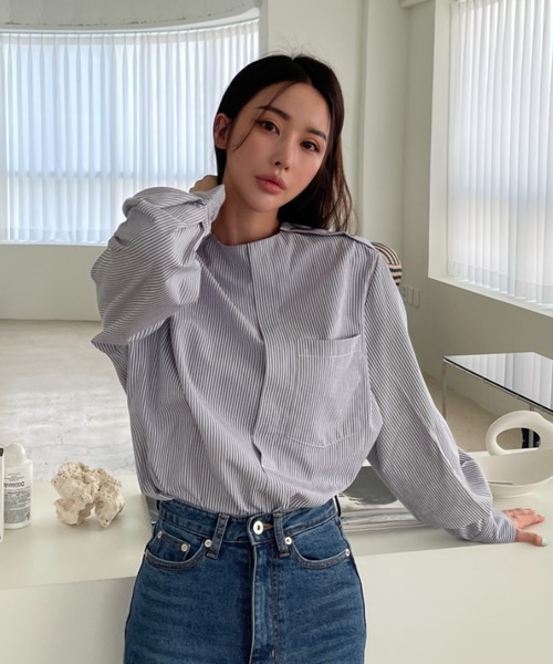 ABITOKYO（アビトーキョー）の「センタースリットサイドボタンデザインBIGシルエットブラウス（シャツ/ブラウス・レディース・グレー系その他/ブルー系その他・FREE）」の6枚目の写真