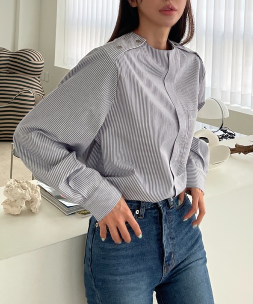 ABITOKYO（アビトーキョー）の「センタースリットサイドボタンデザインBIGシルエットブラウス（シャツ/ブラウス・レディース・グレー系その他/ブルー系その他・FREE）」の12枚目の写真
