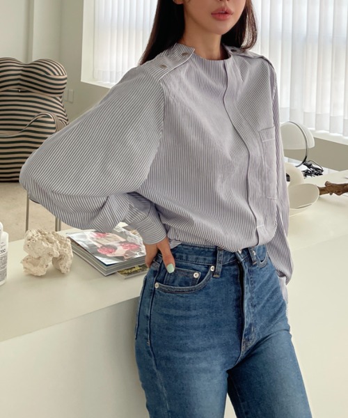 ABITOKYO（アビトーキョー）の「センタースリットサイドボタンデザインBIGシルエットブラウス（シャツ/ブラウス・レディース・グレー系その他/ブルー系その他・FREE）」の13枚目の写真
