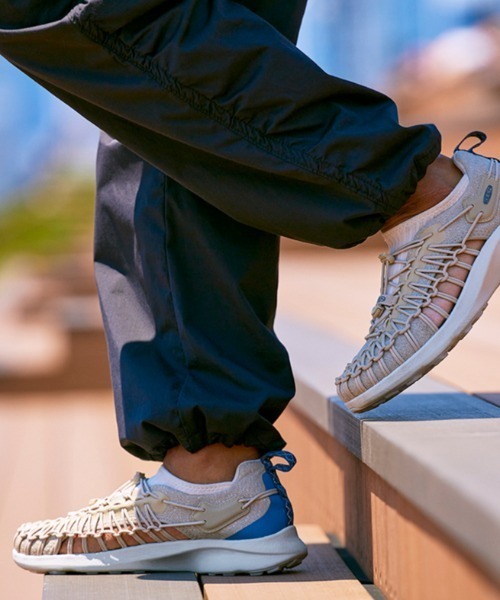 KEEN（キーン）の「UNEEK SNK / ユニーク スニーク Collaboration with REBIRTH PROJECT（スニーカー・メンズ・サンドベージュ・25cm/25.5cm/26cm/26.5cm/27cm/27.5cm/28cm/28.5cm/29cm）」の16枚目の写真