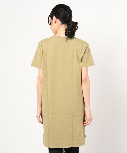 Champion(チャンピオン)の「チャンピオン ONEPIECE DRESS(Tシャツ/カットソー・レディース・ブラウン/ホワイト/ブラック/グレー/ベージュ・M/XL/L)」の6枚目の写真