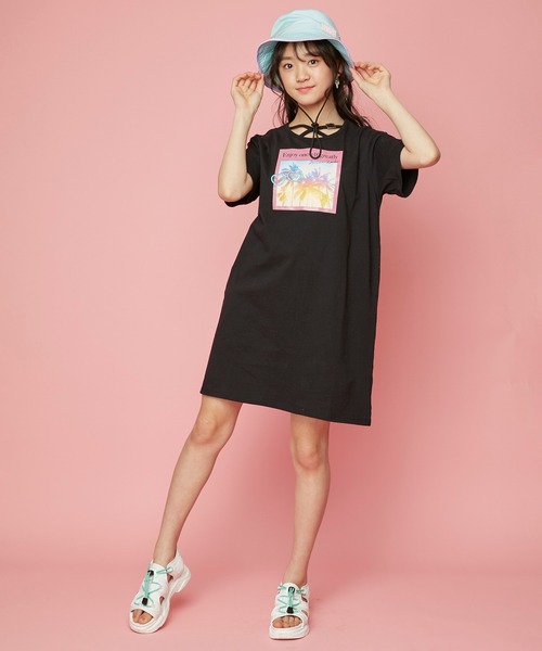 大人気❤️PRADAバケットハット　バケハ　ノベルティ　M 紫外線対策✨ PRADA バケットハット - 帽子超 安い