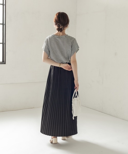 CAPRICIEUX LE'MAGE(カプリシューレマージュ)の「サイドタックボーダーフレンチTシャツ(Tシャツ/カットソー・レディース・パープル/ブラック・FREE)」の16枚目の写真