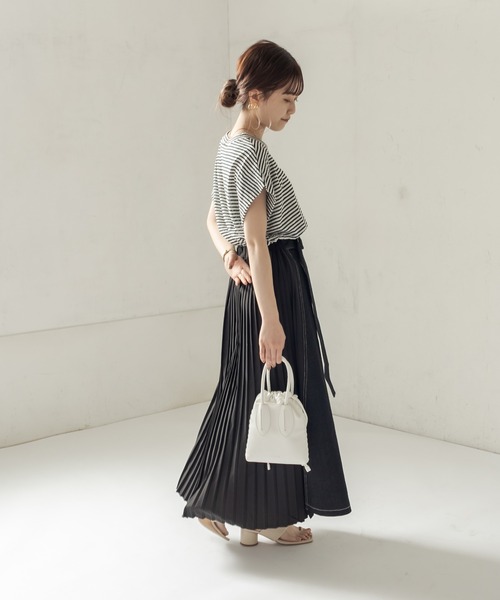 CAPRICIEUX LE'MAGE(カプリシューレマージュ)の「サイドタックボーダーフレンチTシャツ(Tシャツ/カットソー・レディース・パープル/ブラック・FREE)」の17枚目の写真