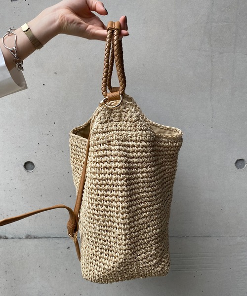 CAPRICIEUX LE'MAGE(カプリシューレマージュ)の「ペーパー2WAYショルダーバッグ(ショルダーバッグ・レディース・ブラック/ベージュ・ONESIZE)」の4枚目の写真