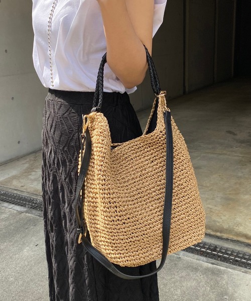 CAPRICIEUX LE'MAGE(カプリシューレマージュ)の「ペーパー2WAYショルダーバッグ(ショルダーバッグ・レディース・ブラック/ベージュ・ONESIZE)」の8枚目の写真