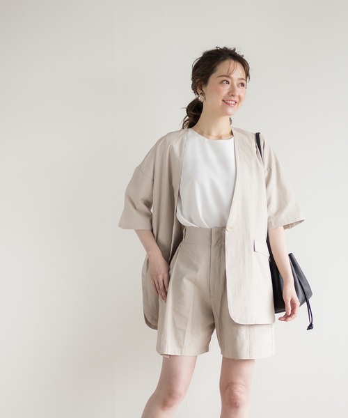 White Collection(ホワイトコレクション)の「【2021SS】リネンライク・タックショートパンツ(その他パンツ・レディース・オフホワイト/ブラック/ライトベージュ/グレイッシュベージュ・FREE)」の4枚目の写真