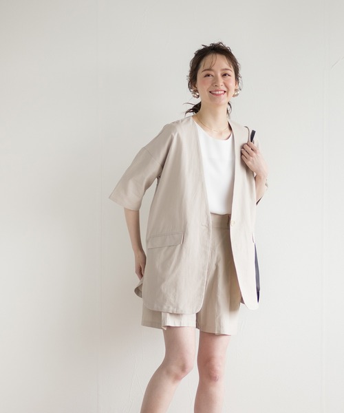 White Collection(ホワイトコレクション)の「【2021SS】リネンライク・タックショートパンツ(その他パンツ・レディース・オフホワイト/ブラック/ライトベージュ/グレイッシュベージュ・FREE)」の5枚目の写真