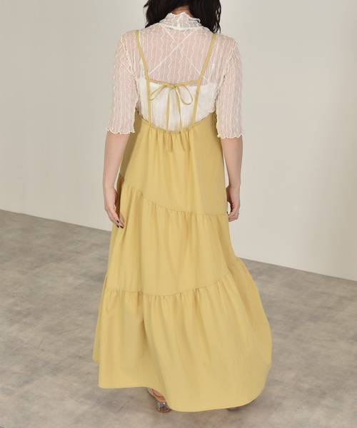 w closet（ダブルクローゼット）の「斜め切り替えギャザーキャミワンピース（ワンピース・レディース・チャコールグレー/ブラウン/イエロー・FREE）」の7枚目の写真