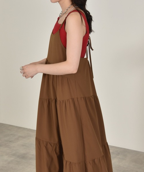 w closet（ダブルクローゼット）の「斜め切り替えギャザーキャミワンピース（ワンピース・レディース・チャコールグレー/ブラウン/イエロー・FREE）」の16枚目の写真