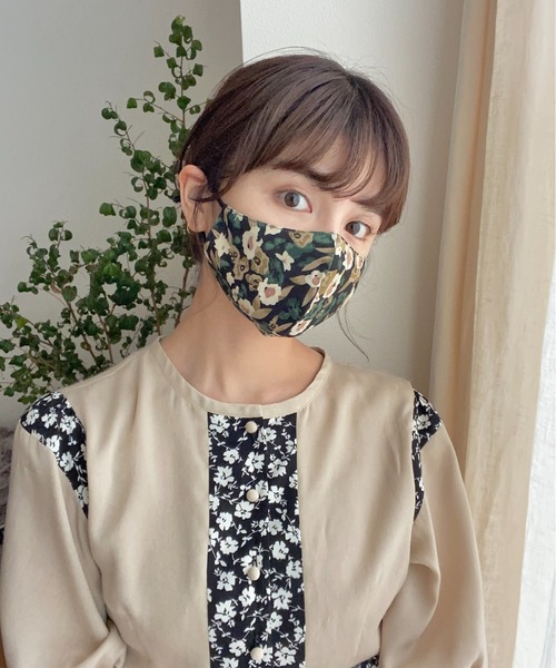 idem(イデム)の「idem silk flower mask/シルクフラワーマスク(マスク・レディース・ブラック/アイボリー/グリーン・FREE)」の13枚目の写真