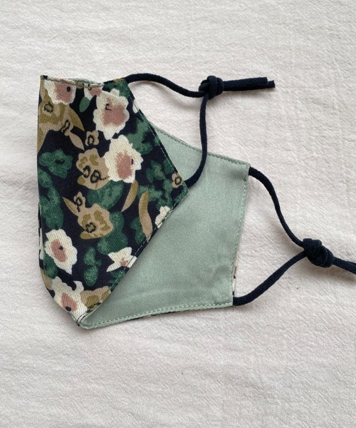 idem(イデム)の「idem silk flower mask/シルクフラワーマスク(マスク・レディース・ブラック/アイボリー/グリーン・FREE)」の11枚目の写真