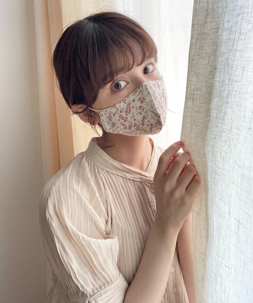 idem(イデム)の「idem silk flower mask/シルクフラワーマスク(マスク・レディース・ブラック/アイボリー/グリーン・FREE)」の9枚目の写真