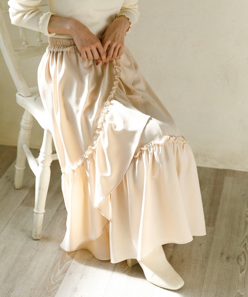 SLURR（スラ―）の「フリルロングスカート（スカート・レディース・アイボリー/モカ・FREE）」の2枚目の写真