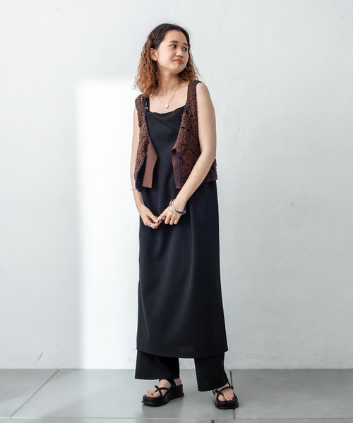 mystic(ミスティック)の「クロシェ編みニットビスチェ(ベスト・レディース・ブラウン/ベージュ/ブルー・FREE)」の9枚目の写真