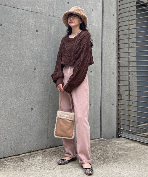 EPIMI E'PIMMY（エピミエピミー）の「ケーブルショートニット（ニット/セーター・レディース・ピンクベージュ/オフホワイト/ブラウン/ベージュ・MEDIUM）」の13枚目の写真