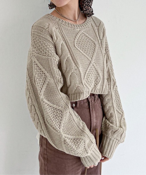 EPIMI E'PIMMY（エピミエピミー）の「ケーブルショートニット（ニット/セーター・レディース・ピンクベージュ/オフホワイト/ブラウン/ベージュ・MEDIUM）」の19枚目の写真