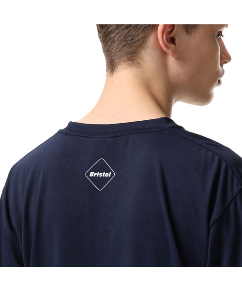 F.C. Real Bristol LAロゴ Tシャツ ネイビー F.C.Real Bristol（エフシーレアルブリストル）の「POLARTEC