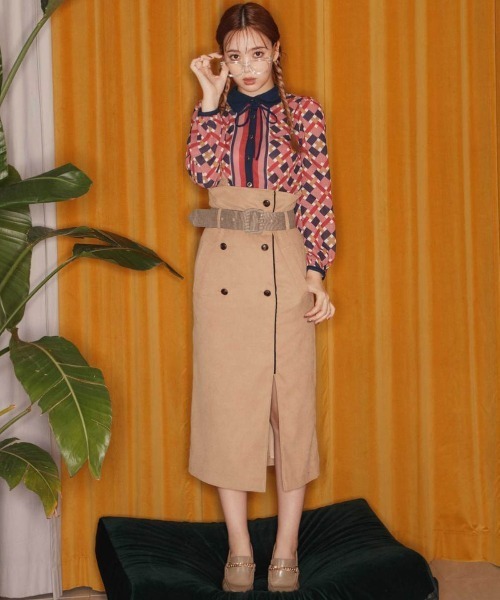 REDYAZEL（レディアゼル）の「チェーン付き厚底ローファー（その他シューズ・レディース・ベージュ/ブルー/ブラック・SMALL/MEDIUM/LARGE）」の15枚目の写真