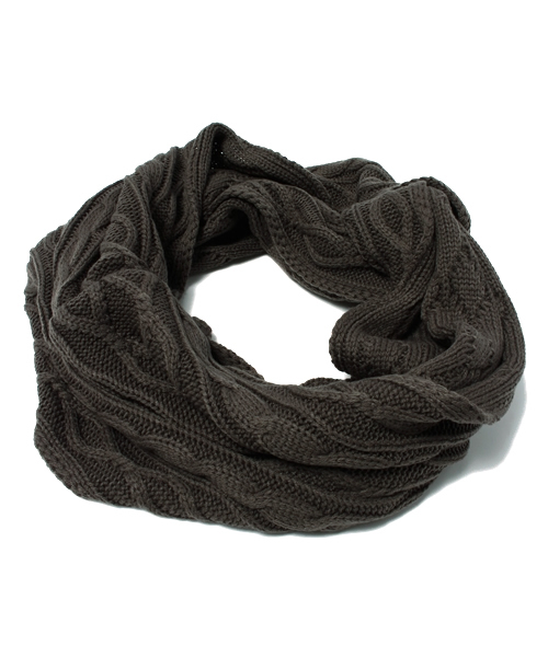 NANO universe（ナノユニバース）の「：ケーブル編みスヌード（ストール/ショール・メンズ・ブラック/ネイビー/チャコール/ベージュ/オリーブ・FREE）」の2枚目の写真