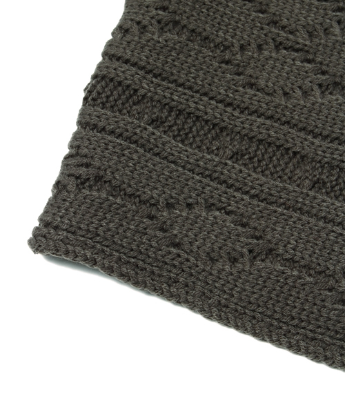 NANO universe（ナノユニバース）の「：ケーブル編みスヌード（ストール/ショール・メンズ・ブラック/ネイビー/チャコール/ベージュ/オリーブ・FREE）」の7枚目の写真