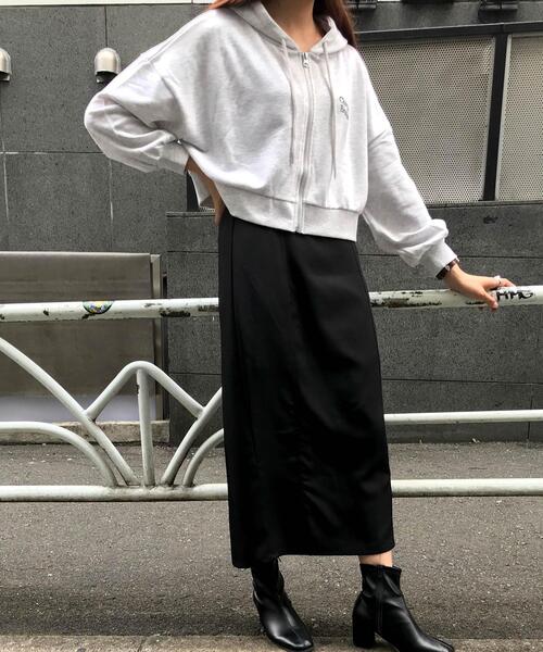 INGNI（イング）の「ツイルナロー／スカート（スカート・レディース・グリーン/ボルドー/ブラウン/ブラック/ブラック系その他/アイボリー系・FREE）」の2枚目の写真