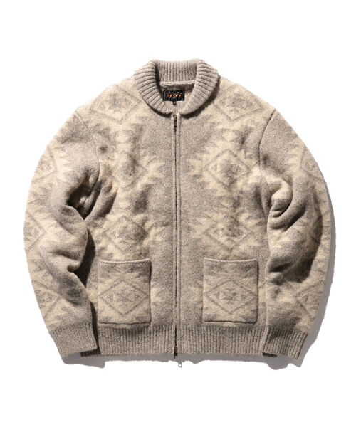 BEAMS PLUS（ビームスプラス）の「BEAMS PLUS / 5ゲージ スノーパターン ジップ ニット ブルゾン（ニット/セーター・メンズ・ベージュ/ブラウン・LARGE/MEDIUM/X-LARGE/SMALL）」の2枚目の写真