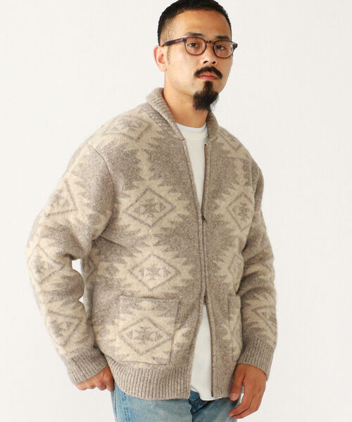 BEAMS PLUS（ビームスプラス）の「BEAMS PLUS / 5ゲージ スノーパターン ジップ ニット ブルゾン（ニット/セーター・メンズ・ベージュ/ブラウン・LARGE/MEDIUM/X-LARGE/SMALL）」の9枚目の写真