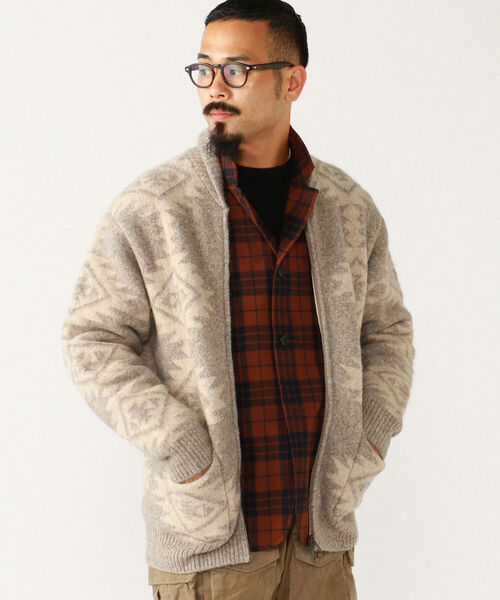 BEAMS PLUS（ビームスプラス）の「BEAMS PLUS / 5ゲージ スノーパターン ジップ ニット ブルゾン（ニット/セーター・メンズ・ベージュ/ブラウン・LARGE/MEDIUM/X-LARGE/SMALL）」の10枚目の写真
