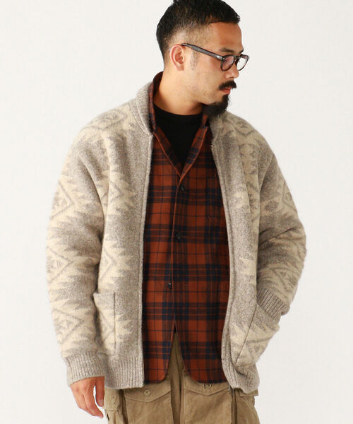 BEAMS PLUS（ビームスプラス）の「BEAMS PLUS / 5ゲージ スノーパターン ジップ ニット ブルゾン（ニット/セーター・メンズ・ベージュ/ブラウン・LARGE/MEDIUM/X-LARGE/SMALL）」の11枚目の写真