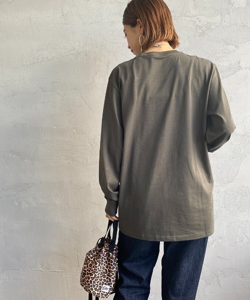 Carhartt WIP（カーハートダブリューアイピー）の「[carhartt WIP/カーハートダブリューアイピー] ロングスリーブ ポケットTシャツ（Tシャツ/カットソー・レディース・ホワイト/ブラック/オリーブ/ワイン/グリーン・S/M/L/XL/XS）」の8枚目の写真