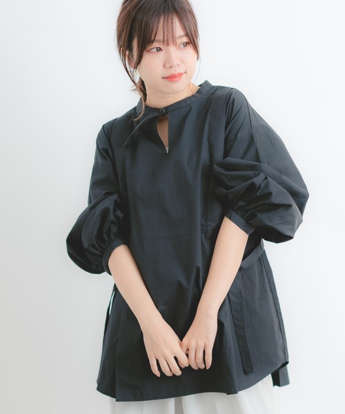 Wordtrobe(ワードトローブ)の「【wordtrobe】タイプライター ランタンスリーブ ブラウス(シャツ/ブラウス・レディース・ブラック/ベージュ/ワインレッド/オリーブ・FREE)」の2枚目の写真