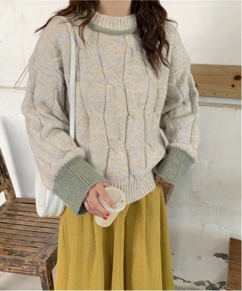 Loco Ocean（ロコオーシャン）の「太めケーブル編み ボリュームスリーブ プルオーバーニット（ニット/セーター・レディース・オフホワイト/オレンジ/グリーン・FREE）」の2枚目の写真