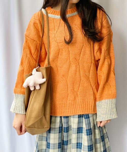 Loco Ocean（ロコオーシャン）の「太めケーブル編み ボリュームスリーブ プルオーバーニット（ニット/セーター・レディース・オフホワイト/オレンジ/グリーン・FREE）」の11枚目の写真