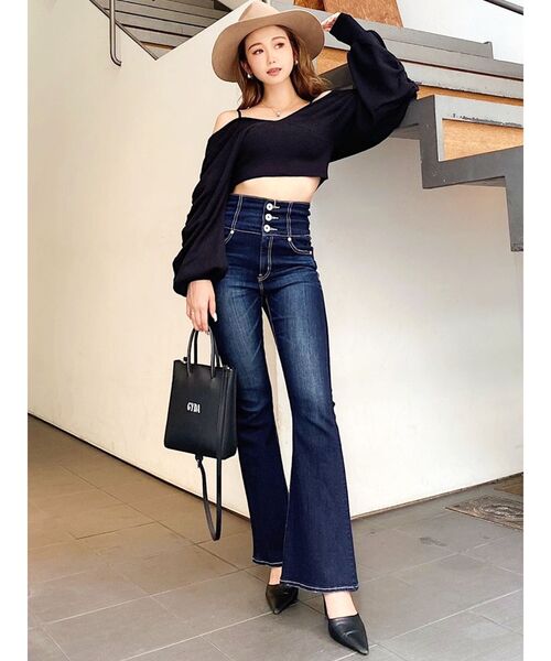 GYDA（ジェイダ）の「アームギャザーオフショル ニット トップス（ニット/セーター・レディース・アイボリー/ブラック/マスタード・FREE）」の21枚目の写真